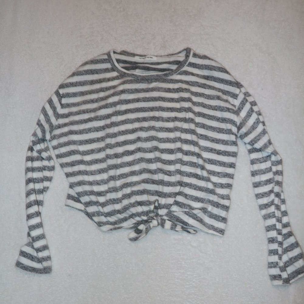Caution to The Wind Striped Grey and White Childrens T-Shirt- Size Large (L)